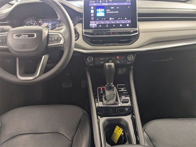 Used 2023 Jeep Compass Limited image 24