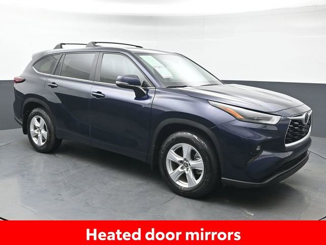 Used 2024 Toyota Highlander LE image 10