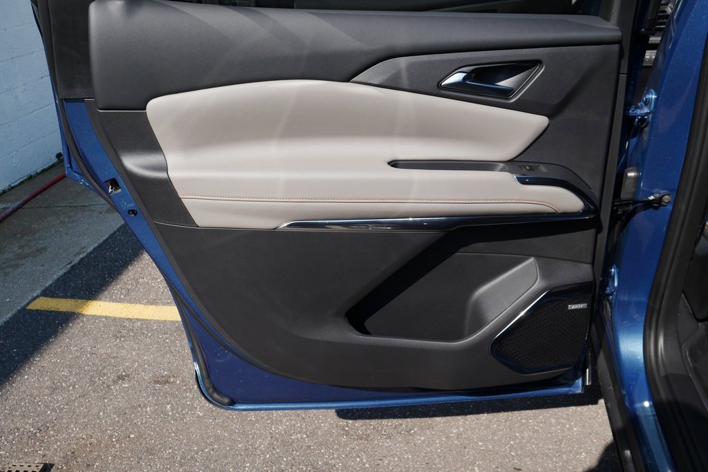 New 2026 Chevrolet Traverse LT w/ Enhanced Driving Package image 31