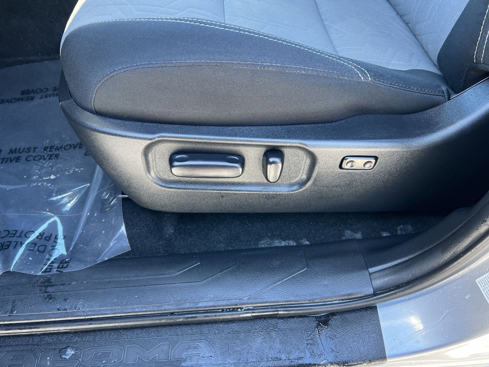 Used 2020 Toyota Tacoma TRD Sport image 14