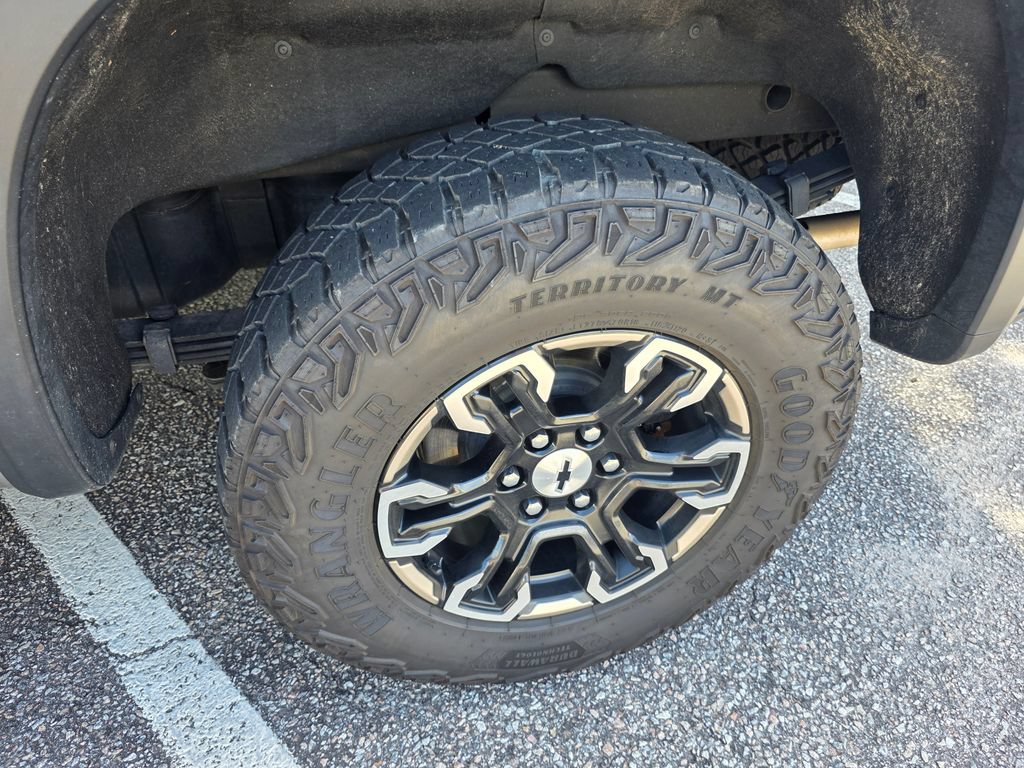 Certified 2024 Chevrolet Silverado 1500 ZR2 AWD/4WD image 30