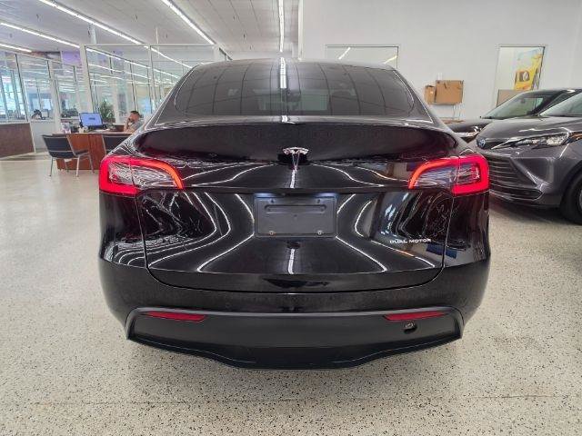Used 2021 Tesla Model Y Long Range AWD/4WD image 6