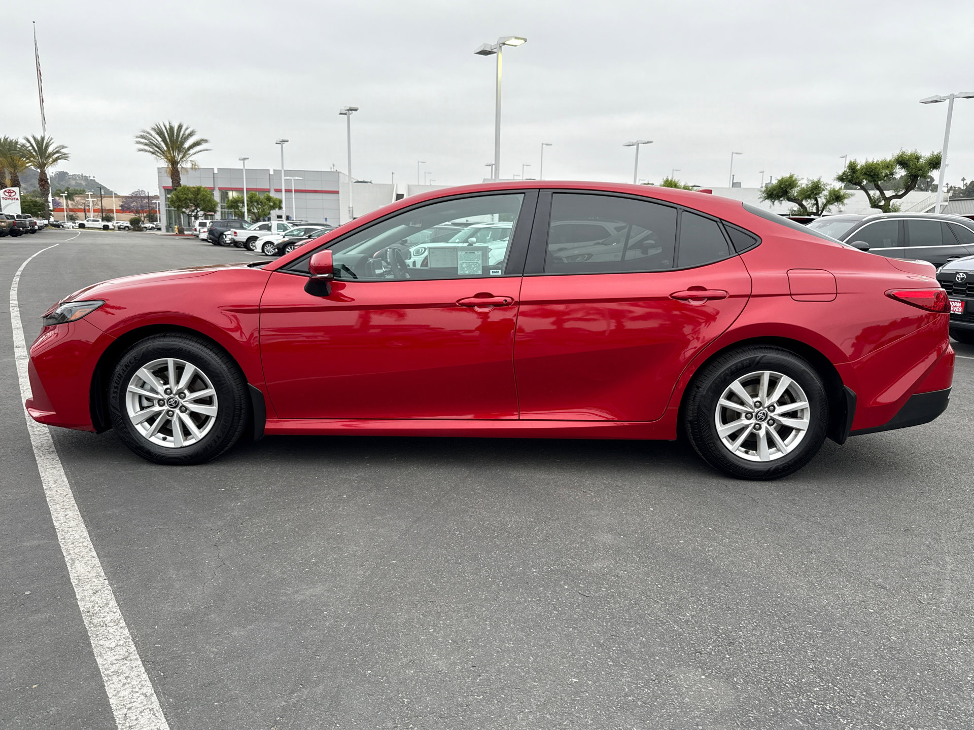Certified 2025 Toyota Camry LE FWD image 7