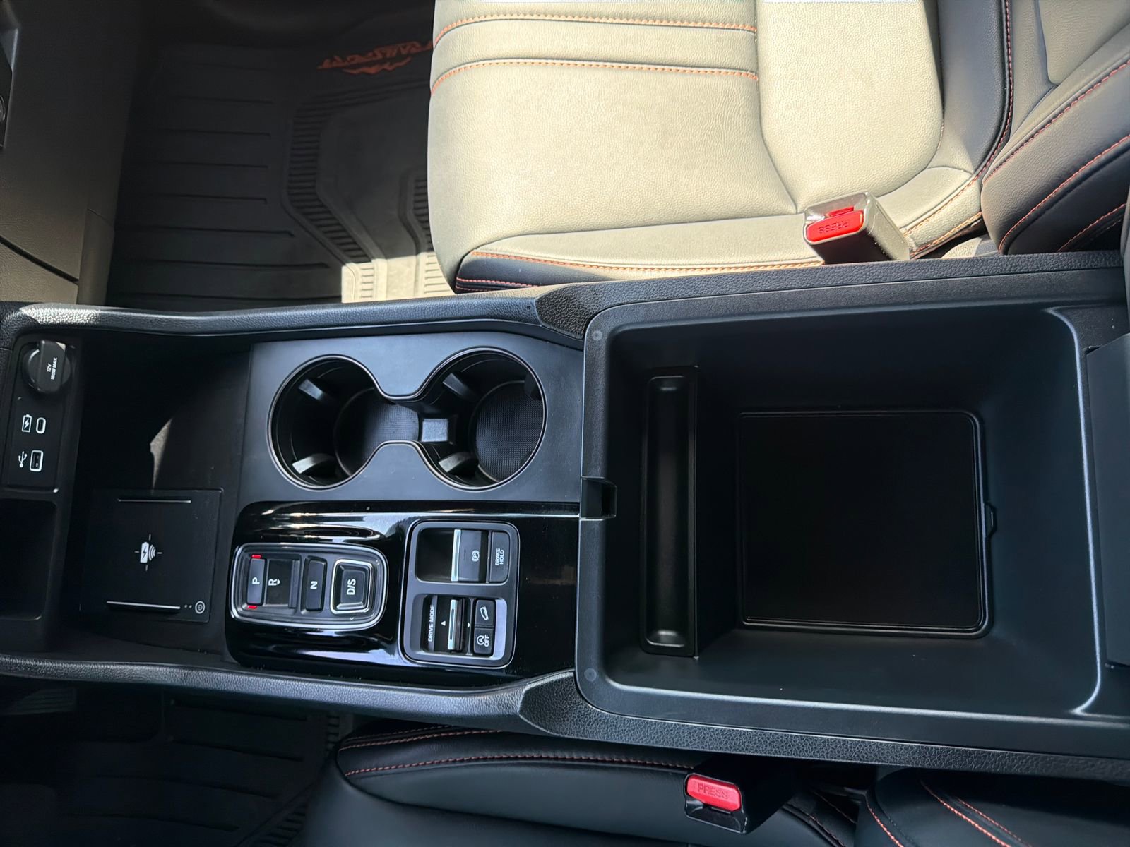 Certified 2025 Honda Pilot TrailSport image 30