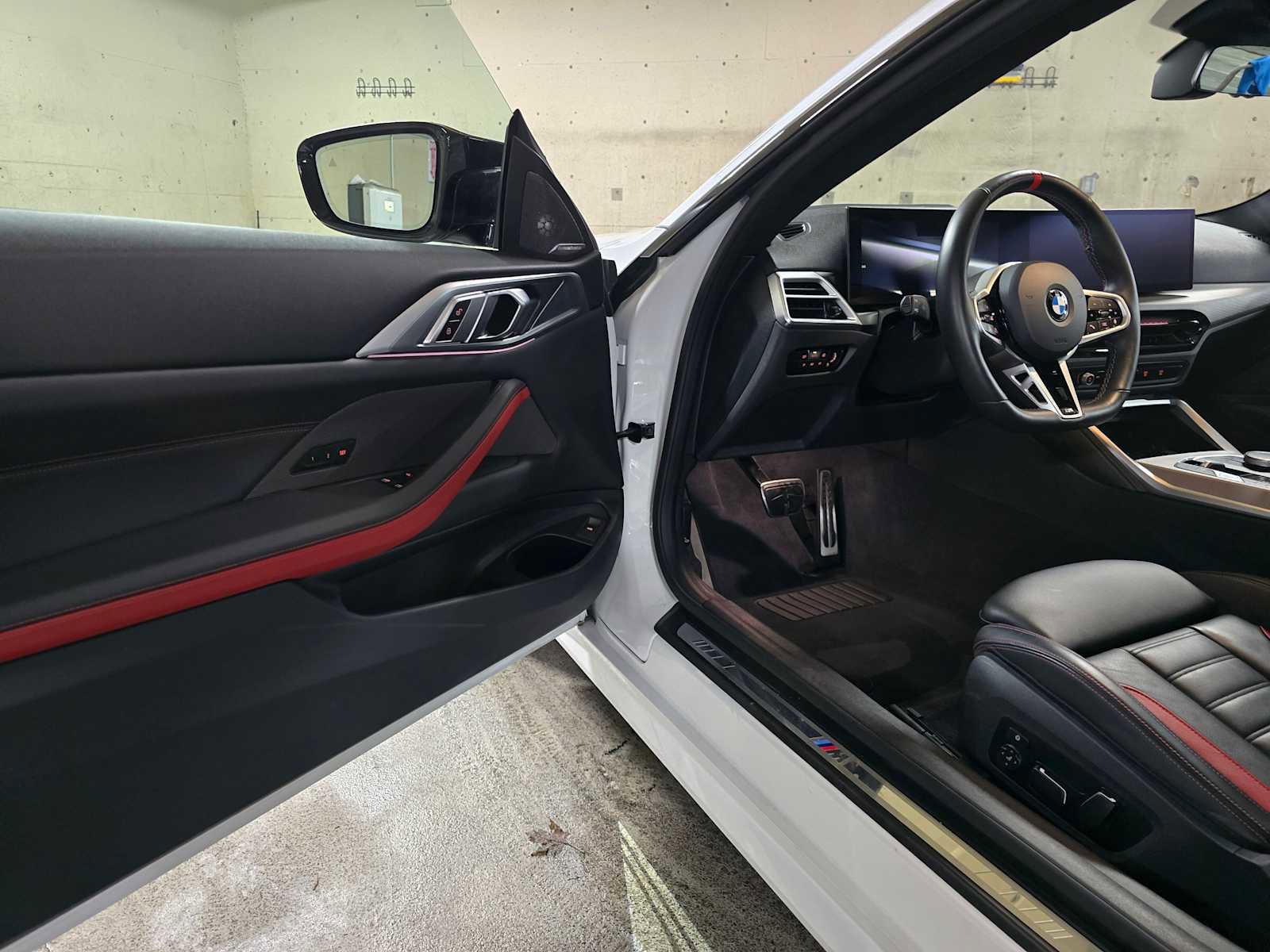 Used 2025 BMW 440i xDrive Coupe w/ Premium Package image 14