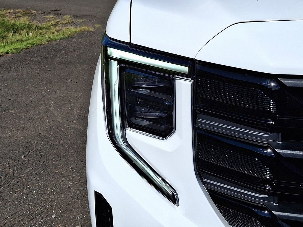 New 2026 GMC Sierra 1500 Elevation image 6