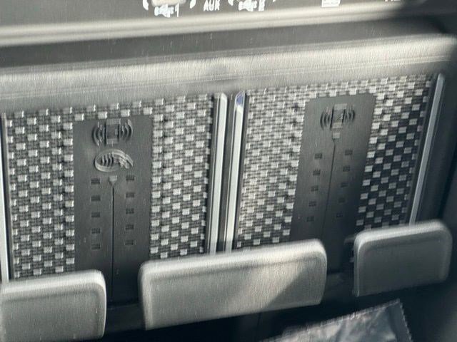New 2026 RAM 1500 Laramie AWD/4WD image 25
