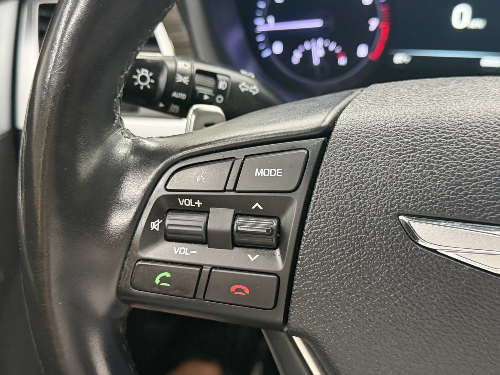 Used 2018 Genesis G80 3.8 w/ Option Group 02 RWD image 26