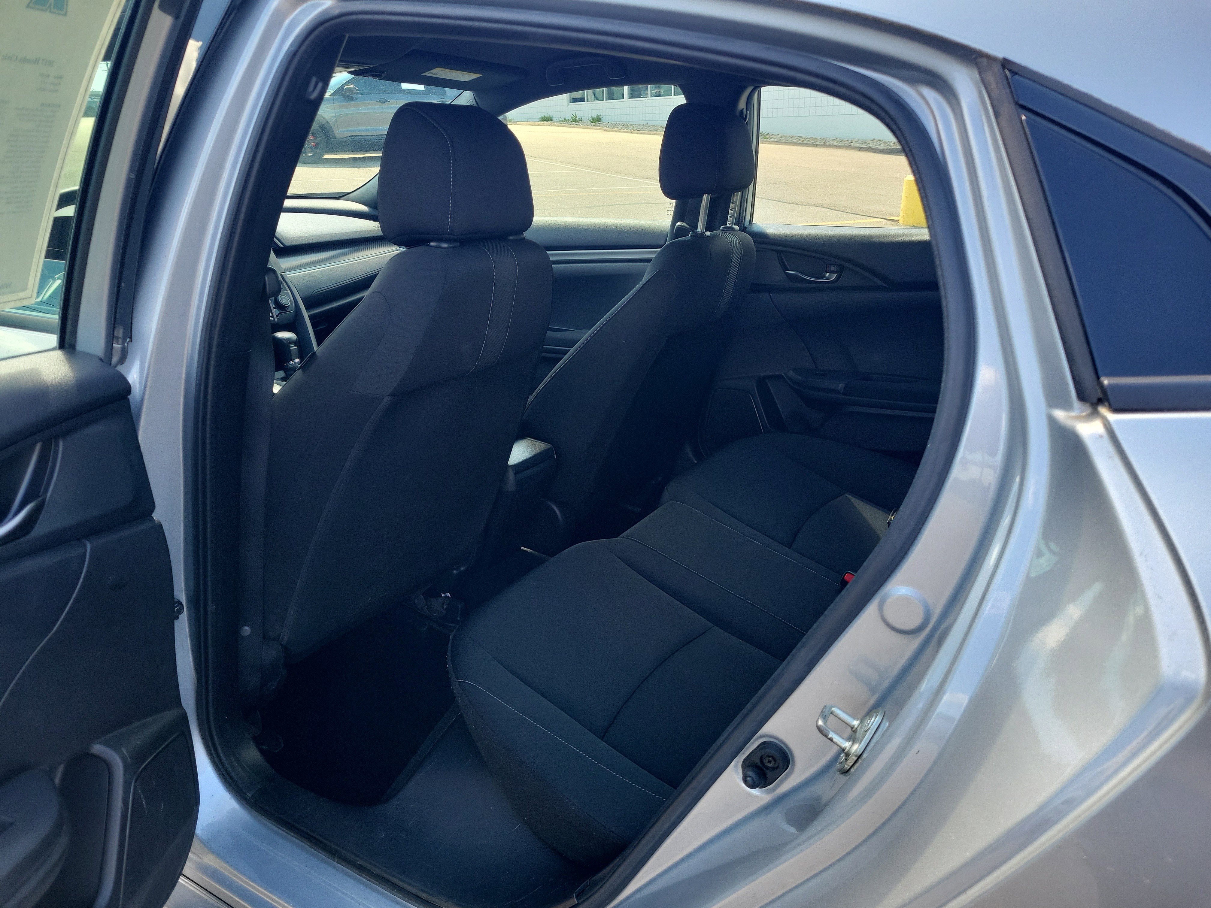 Used 2017 Honda Civic Sport image 13