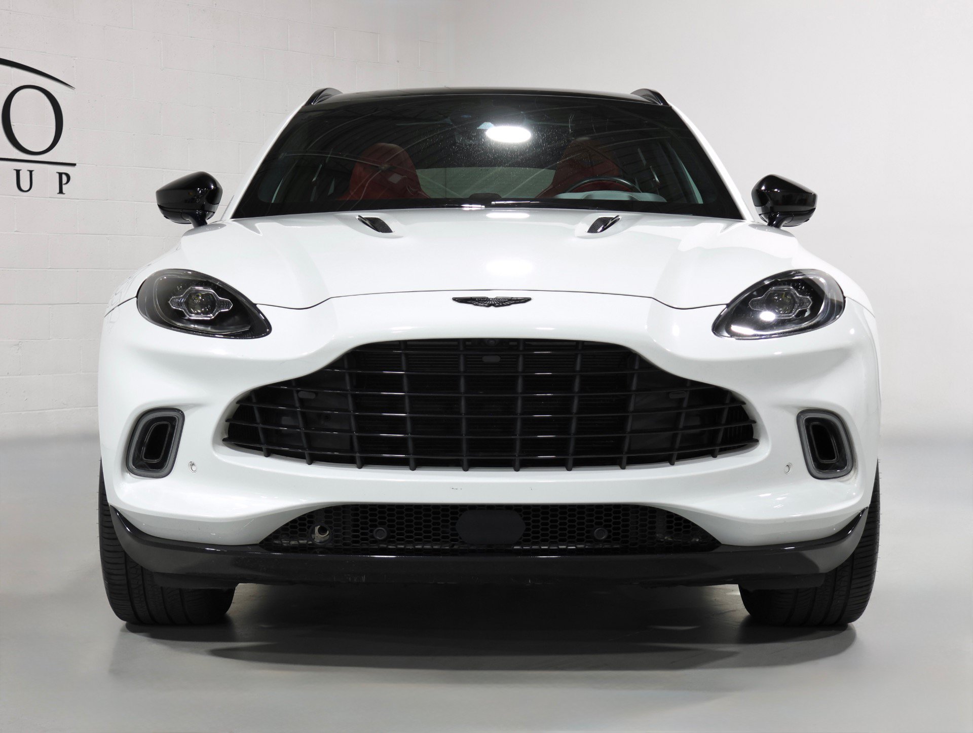 Used 2021 Aston Martin DBX AWD/4WD image 4