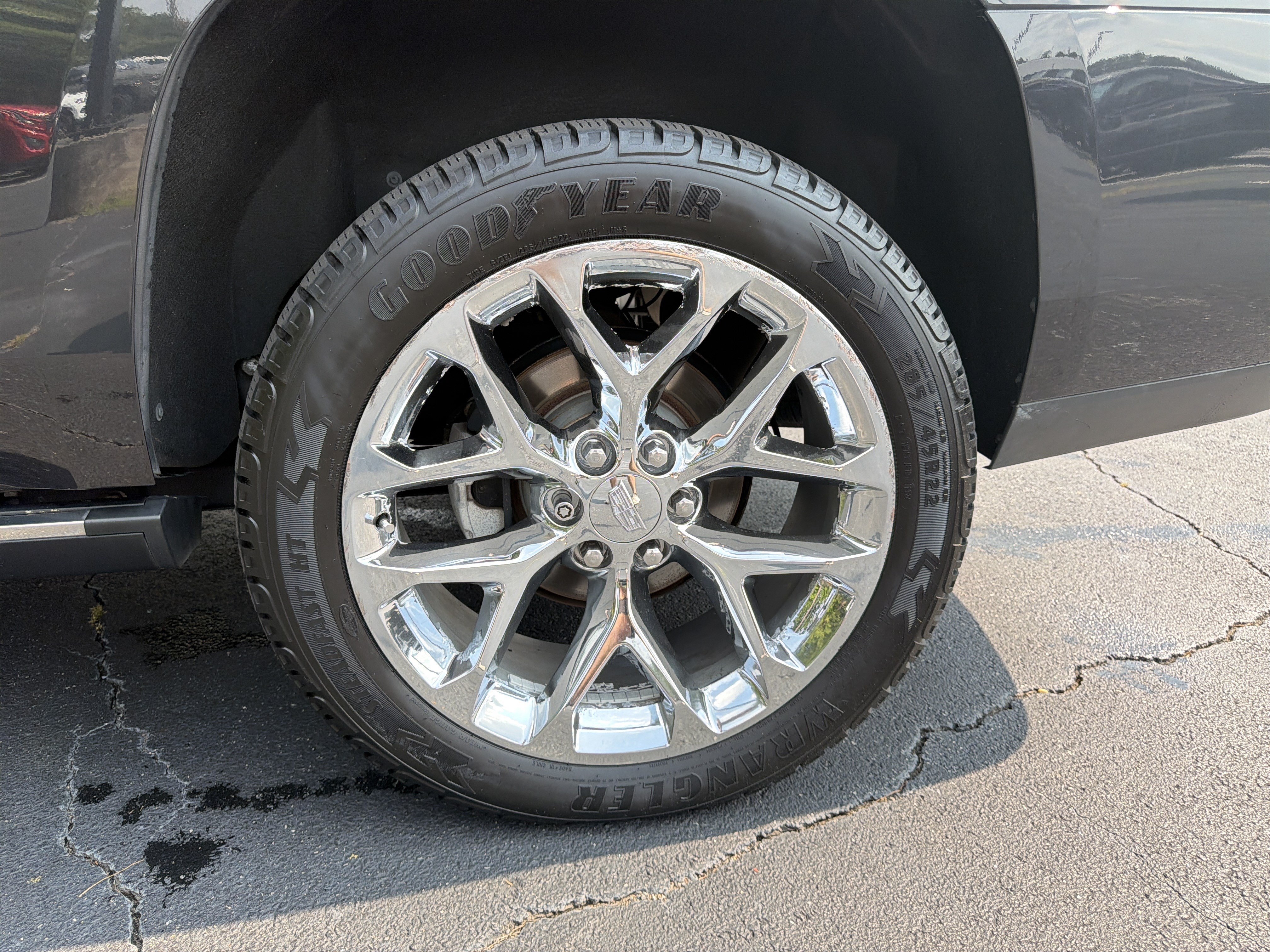 Used 2019 Cadillac Escalade Platinum AWD/4WD image 24