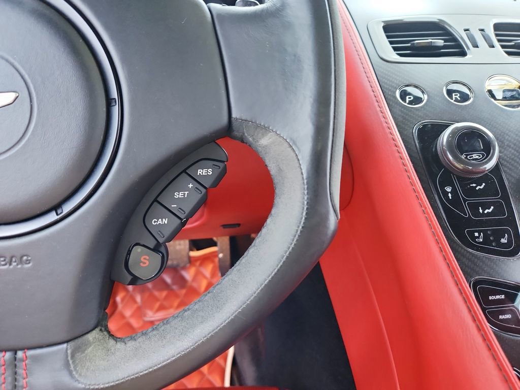 Used 2014 Aston Martin Vanquish Coupe image 26