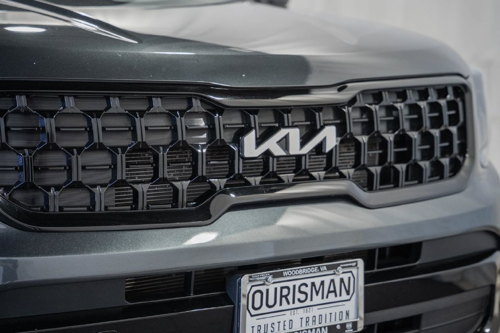 Used 2024 Kia Telluride EX X-Line AWD/4WD image 11