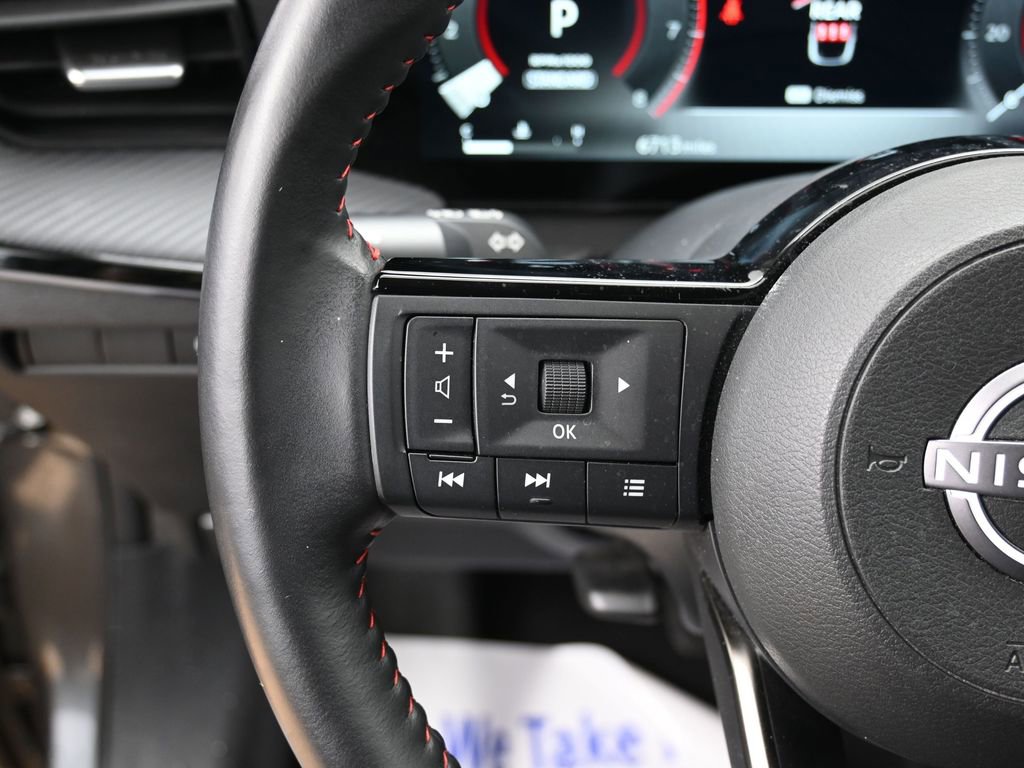 Used 2025 Nissan Kicks SR image 18