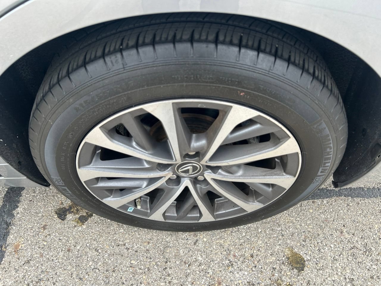 Used 2022 Lexus ES 350 w/ Premium Package FWD image 11