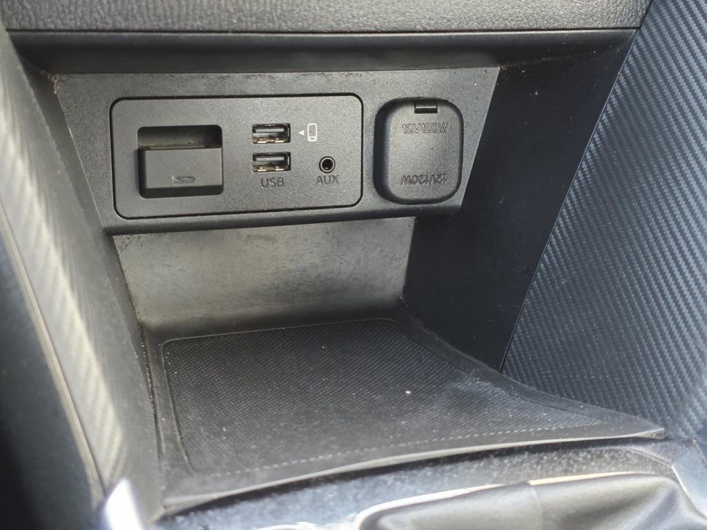 Used 2020 Toyota Yaris LE image 15