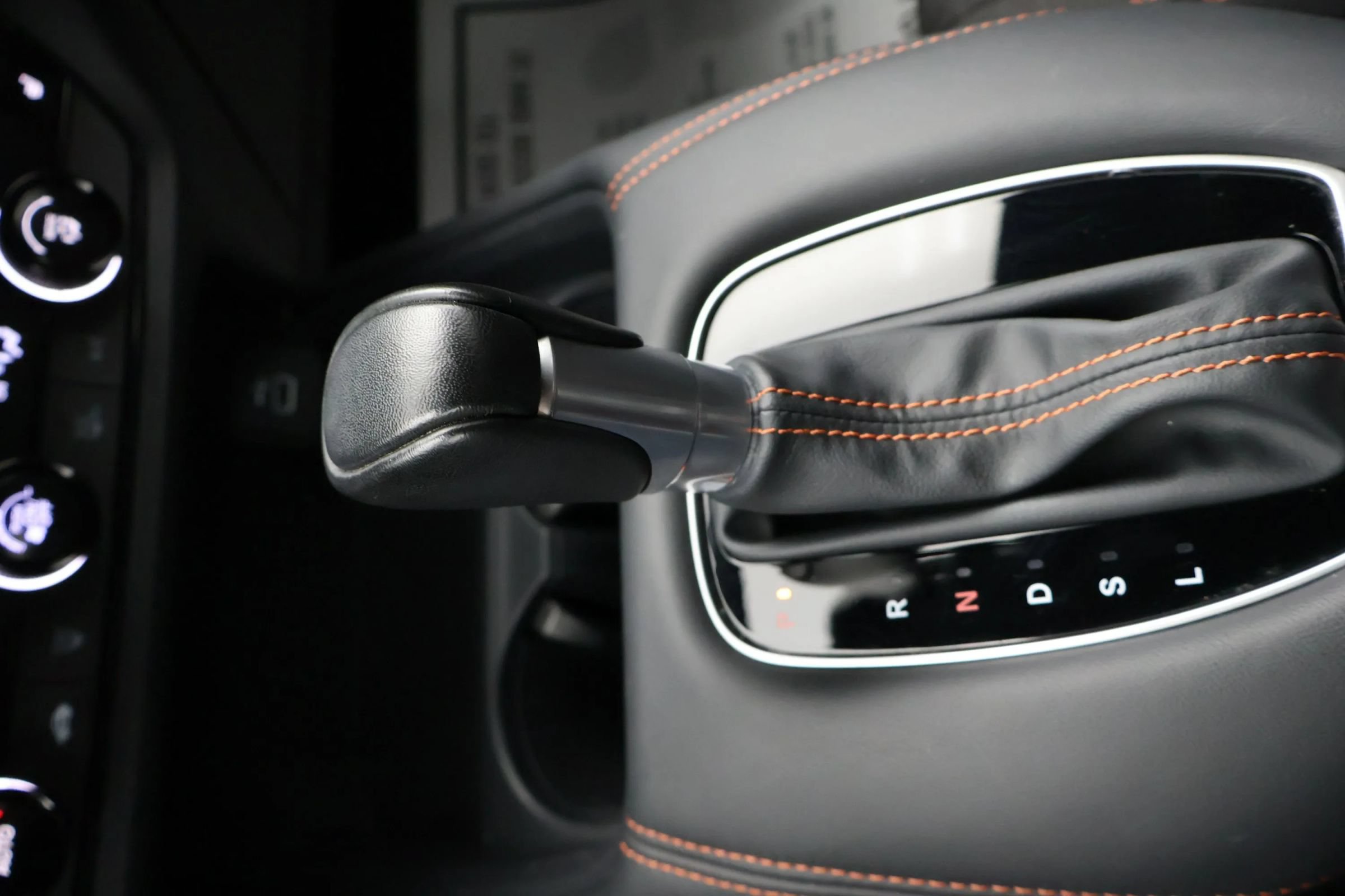 Used 2025 Honda HR-V Sport image 33