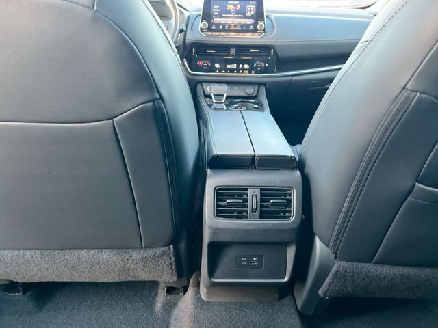 Used 2023 Nissan Rogue SL image 24