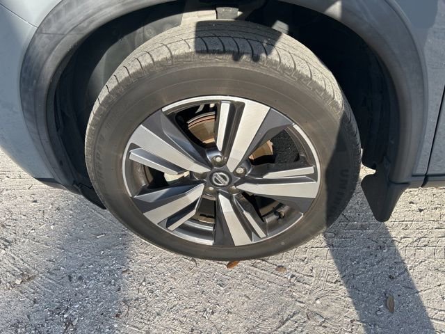 Used 2021 Nissan Rogue SL image 20