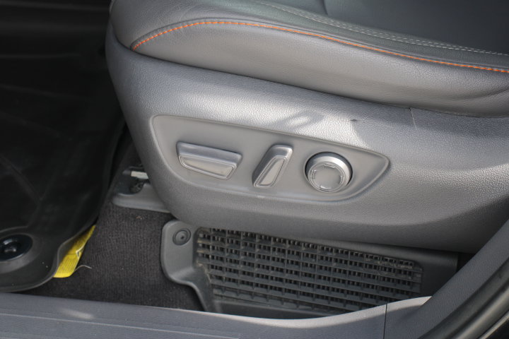 Used 2021 Toyota Sienna XSE w/ XSE Plus Package AWD/4WD image 12