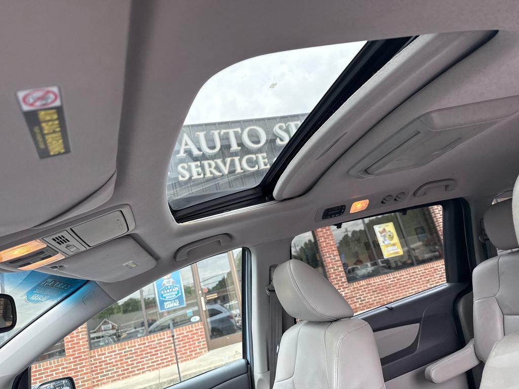 Used 2012 Honda Odyssey EX-L image 21