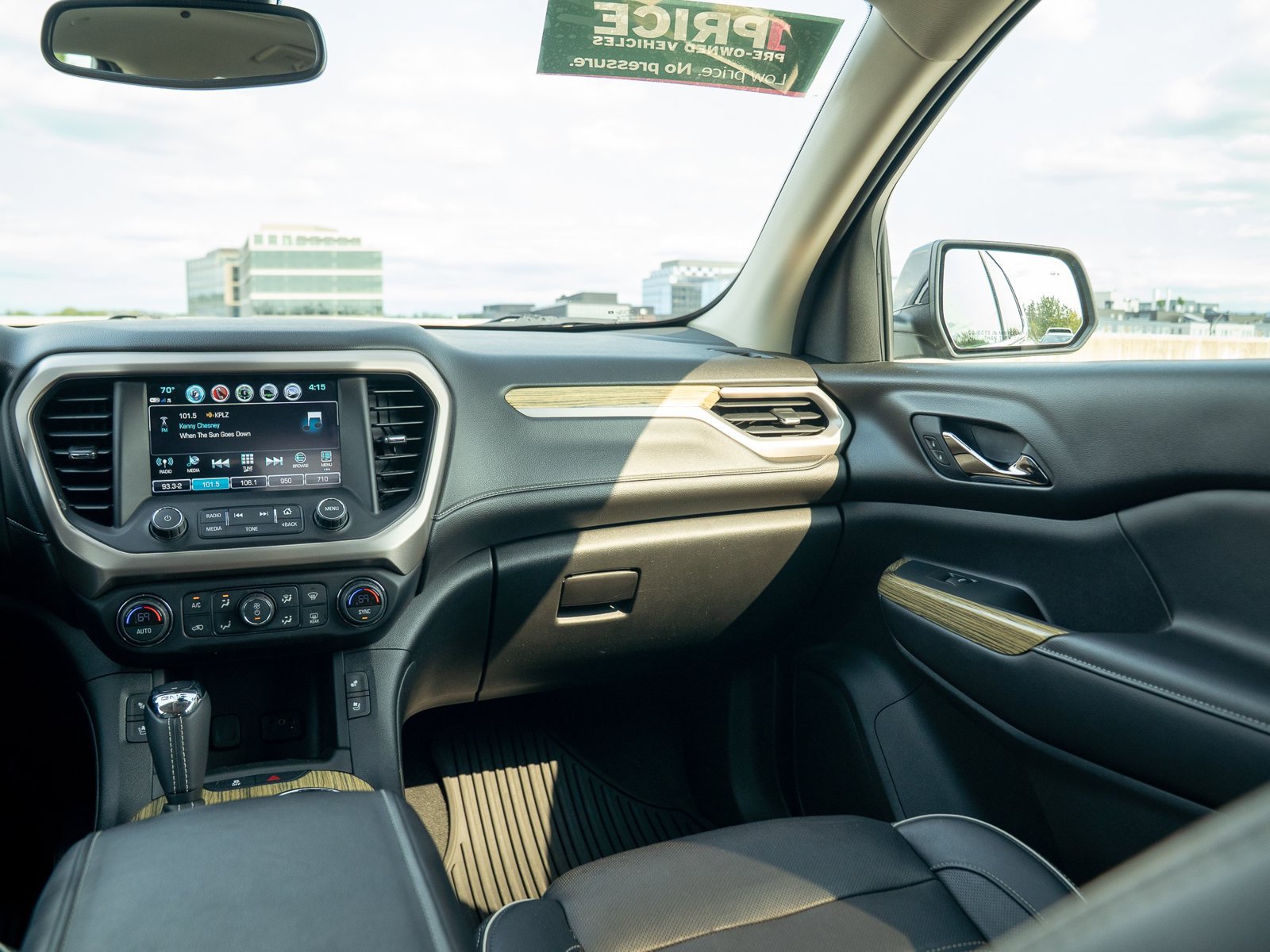 Used 2018 GMC Acadia Denali w/ Technology Package AWD/4WD image 21