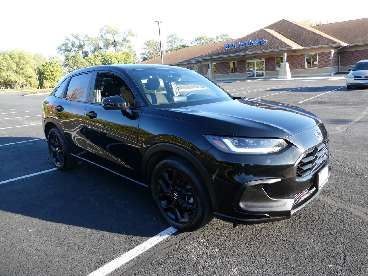 Used 2024 Honda HR-V Sport image 3