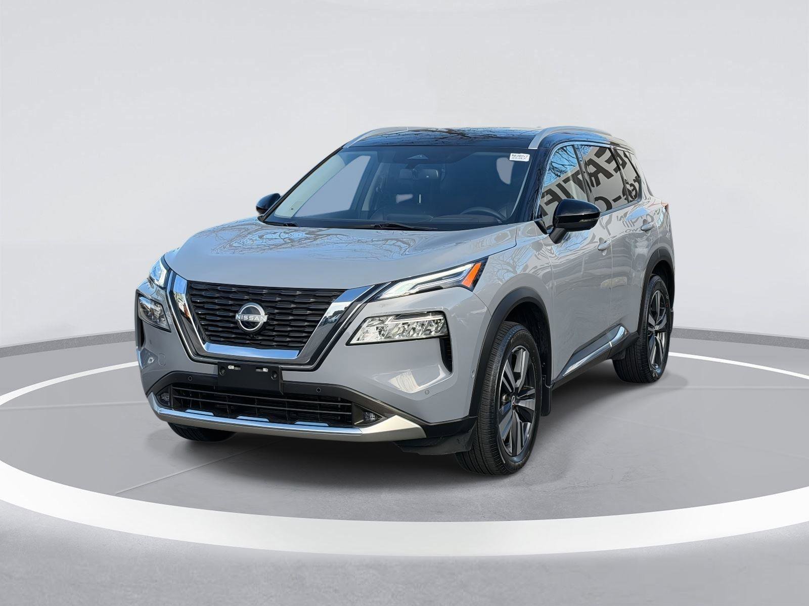 Used 2022 Nissan Rogue Platinum w/ Head-Up Display Package image 4