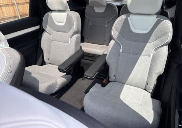 Used 2025 Volvo EX90 Ultra AWD/4WD image 6