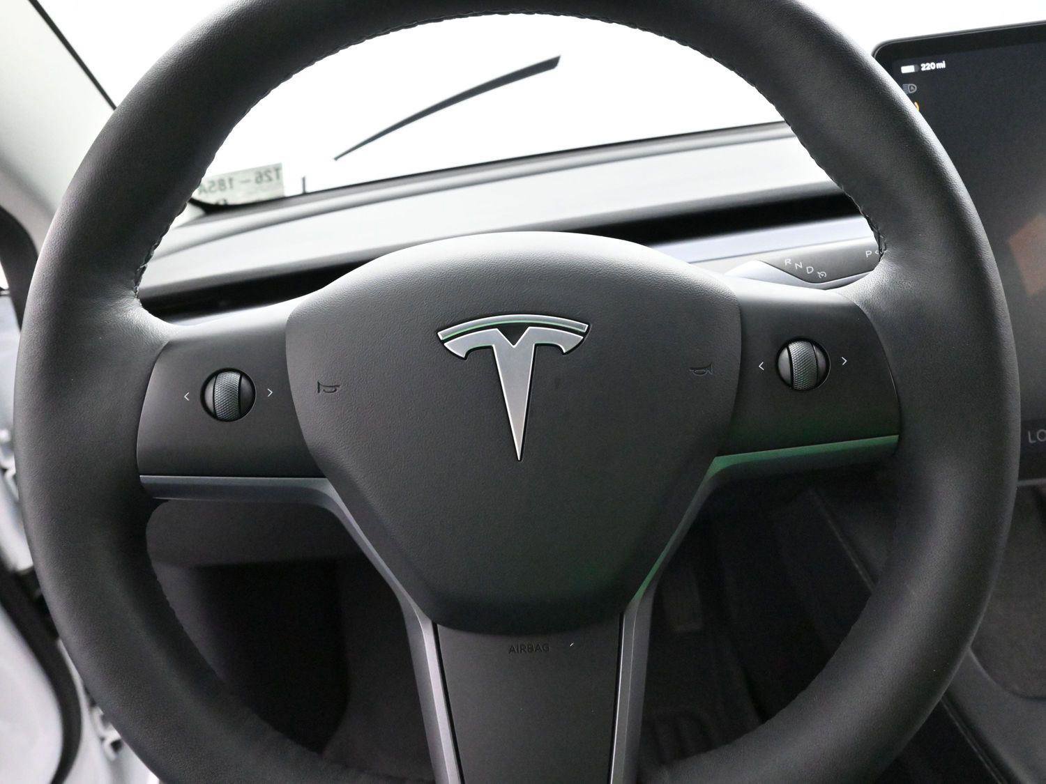 Used 2022 Tesla Model 3 Long Range image 17