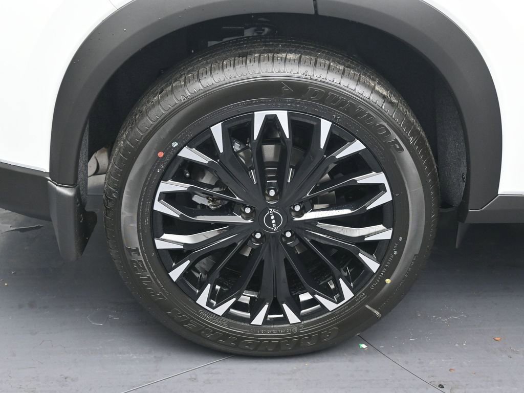 New 2026 Nissan Rogue SV AWD/4WD image 5