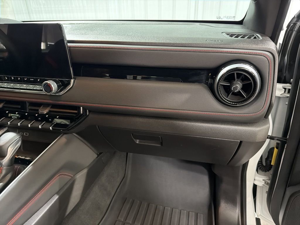 Used 2024 Chevrolet Colorado Z71 w/ Z71 Convenience Package 2 image 21