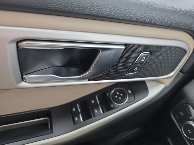 Certified 2021 Ford Explorer XLT w/ Equipment Group 202A image 12