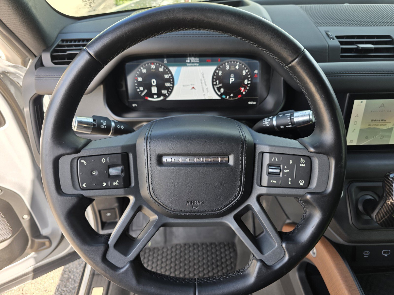 Used 2021 Land Rover Defender 110 X AWD/4WD image 18