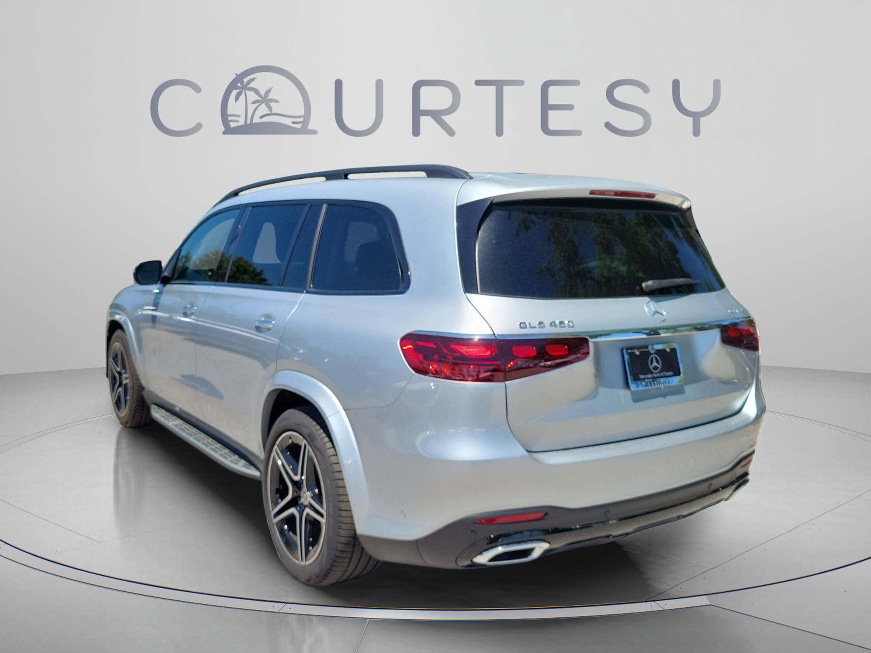 Certified 2026 Mercedes-Benz GLS 450 4MATIC image 2