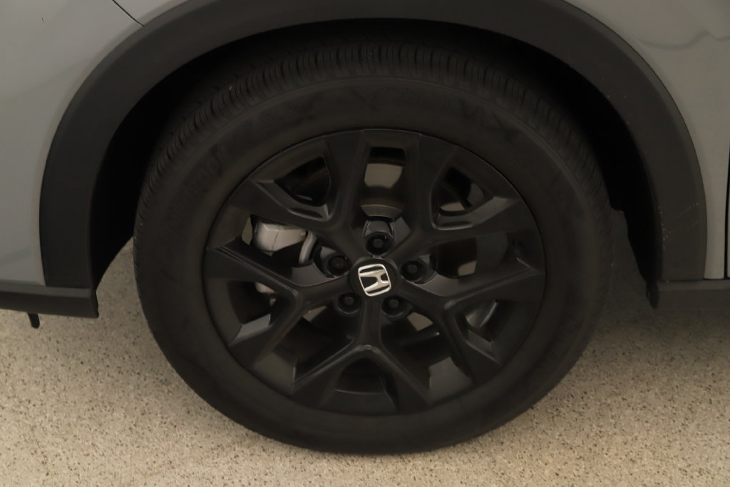 Used 2025 Honda HR-V Sport image 32