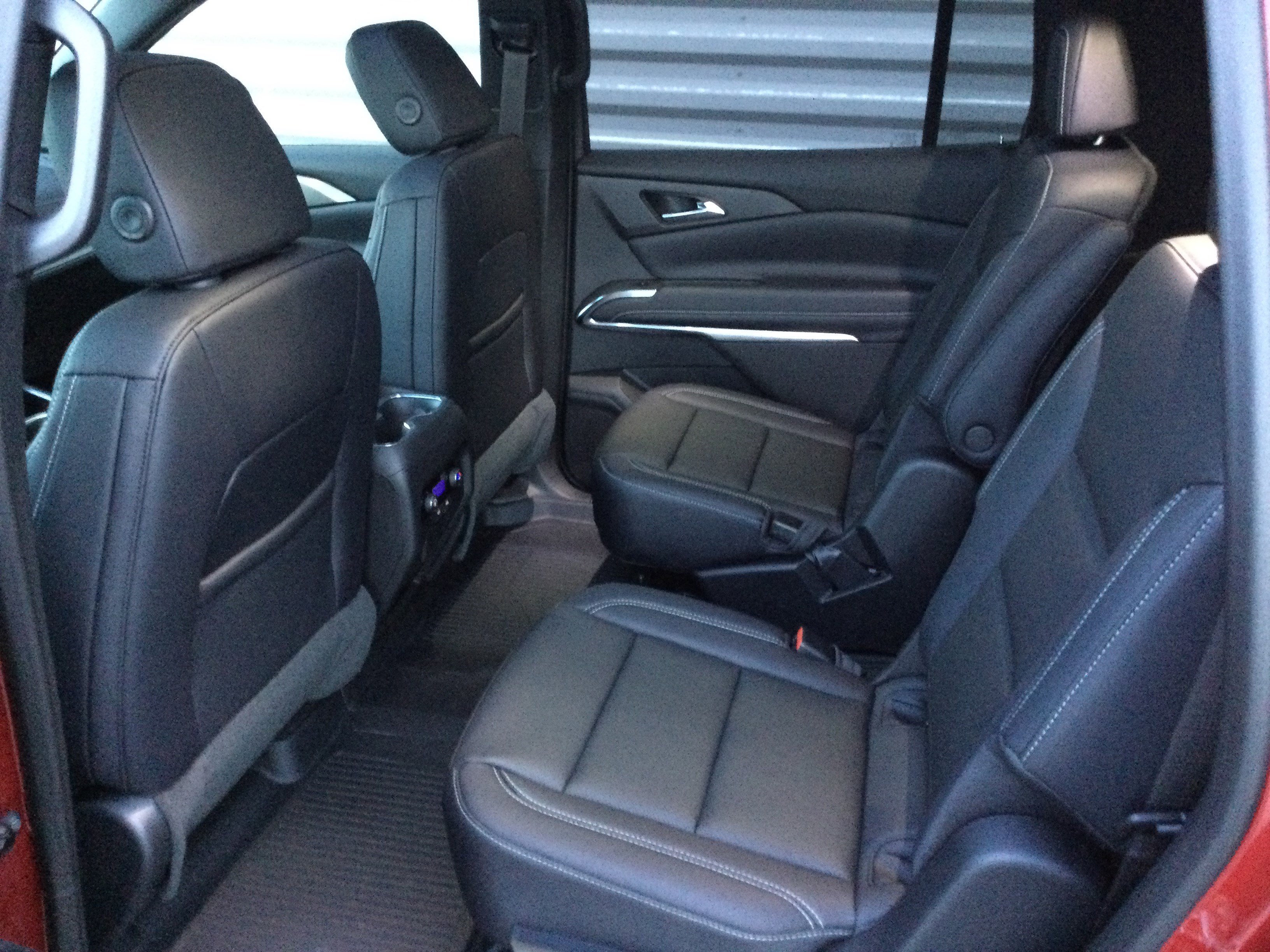 New 2026 Chevrolet Traverse LT w/ Sun and Wheel Package image 6