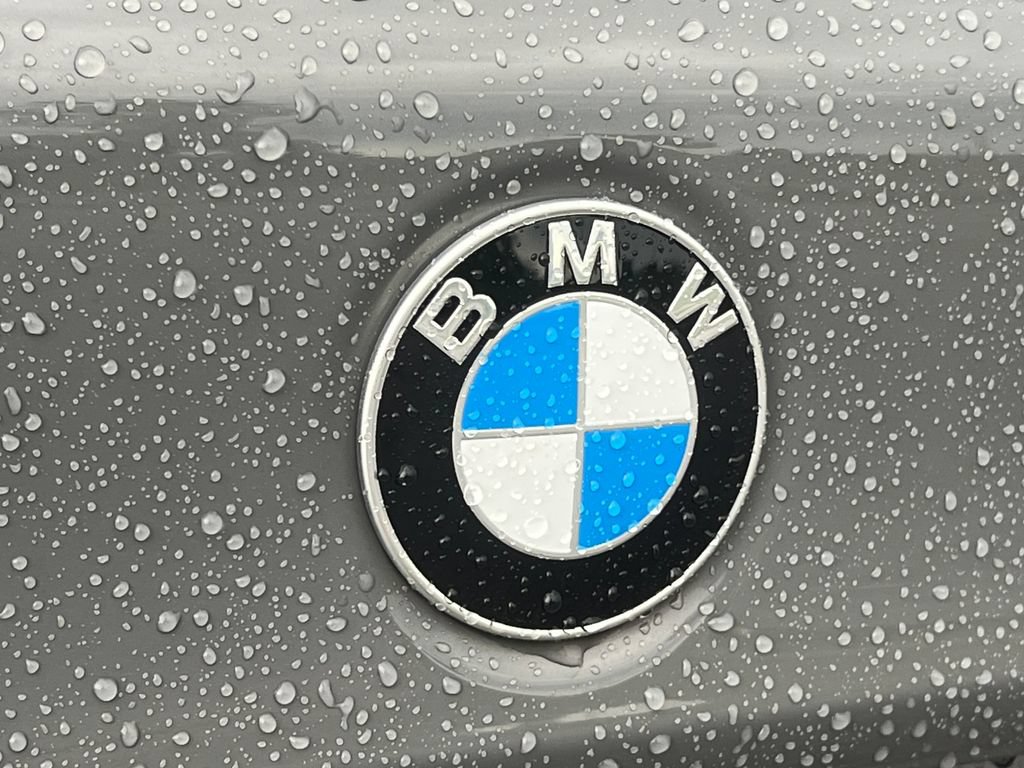 Used 2022 BMW M550i xDrive w/ Executive Package AWD/4WD image 49