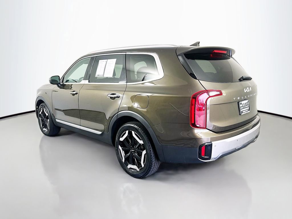 Used 2023 Kia Telluride S w/ S Sunroof Package image 5