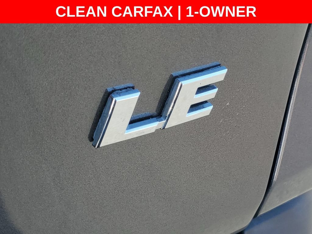 Used 2022 Toyota RAV4 LE FWD image 11