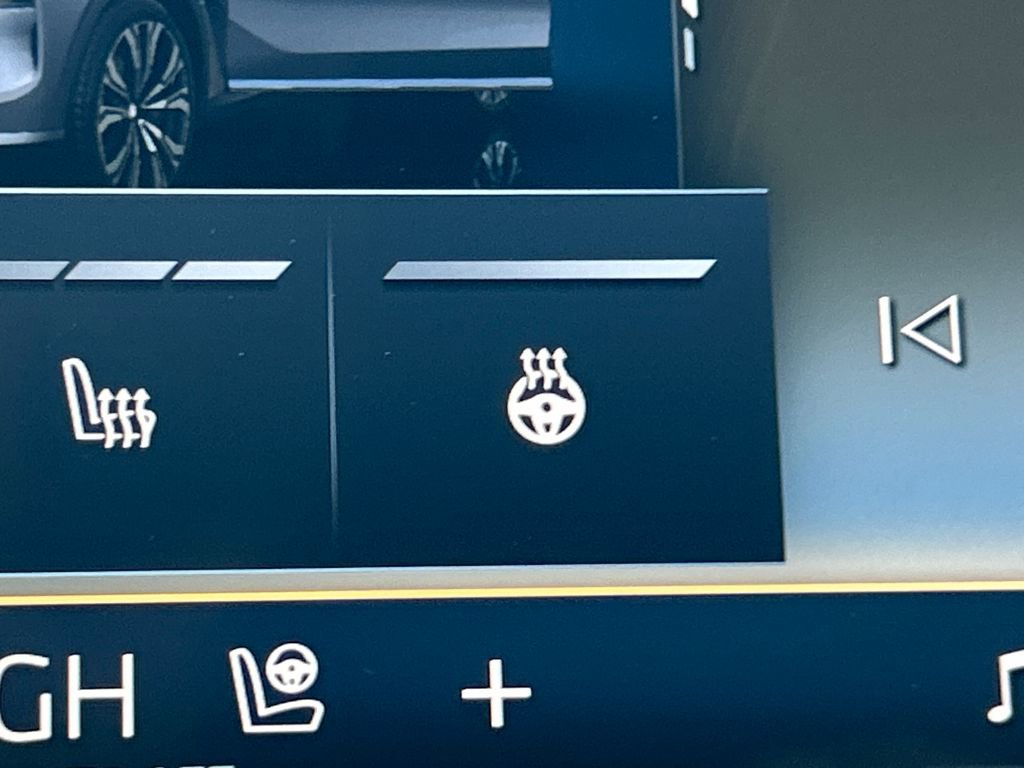 Used 2025 BMW X7 xDrive40i image 21