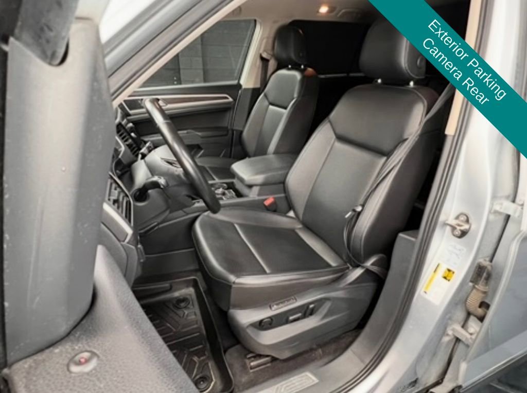 Used 2018 Volkswagen Atlas SEL AWD/4WD image 3