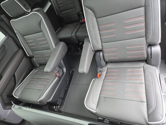 New 2026 GMC Yukon XL AT4 Ultimate w/ LPO, Illumination Package AWD/4WD image 34