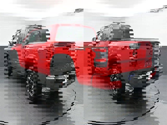 Used 2023 Nissan Frontier PRO-4X w/ Technology Package image 11