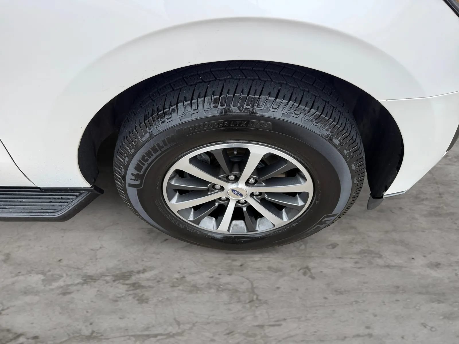 Used 2018 Ford Expedition XLT AWD/4WD image 46