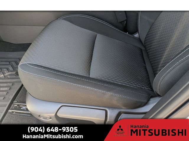 Used 2025 Mitsubishi Outlander ES image 20
