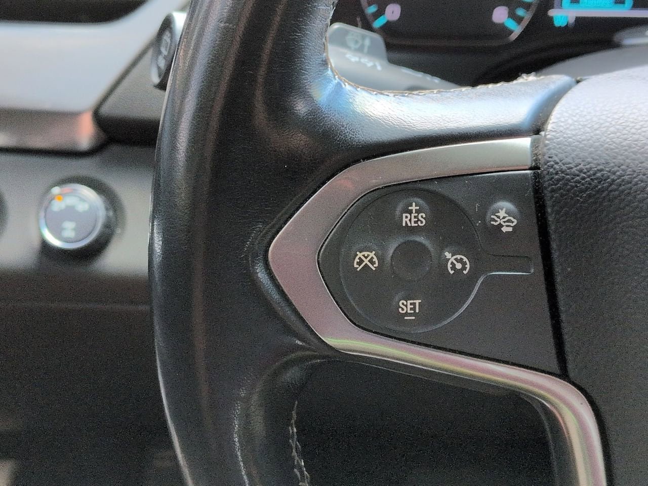Used 2019 Chevrolet Tahoe LT AWD/4WD image 12
