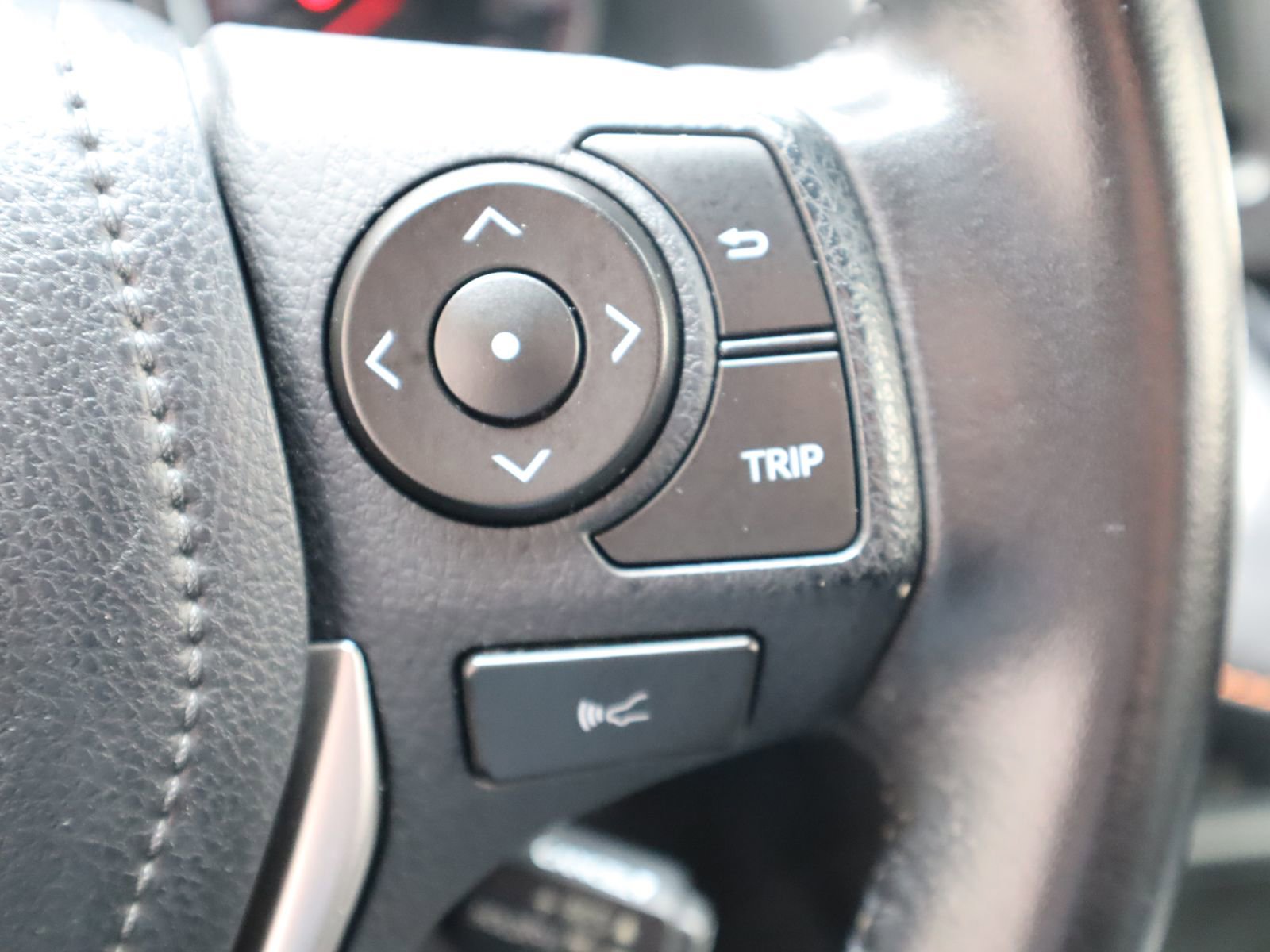 Used 2017 Toyota RAV4 SE w/ Advanced Technology Package AWD/4WD image 37