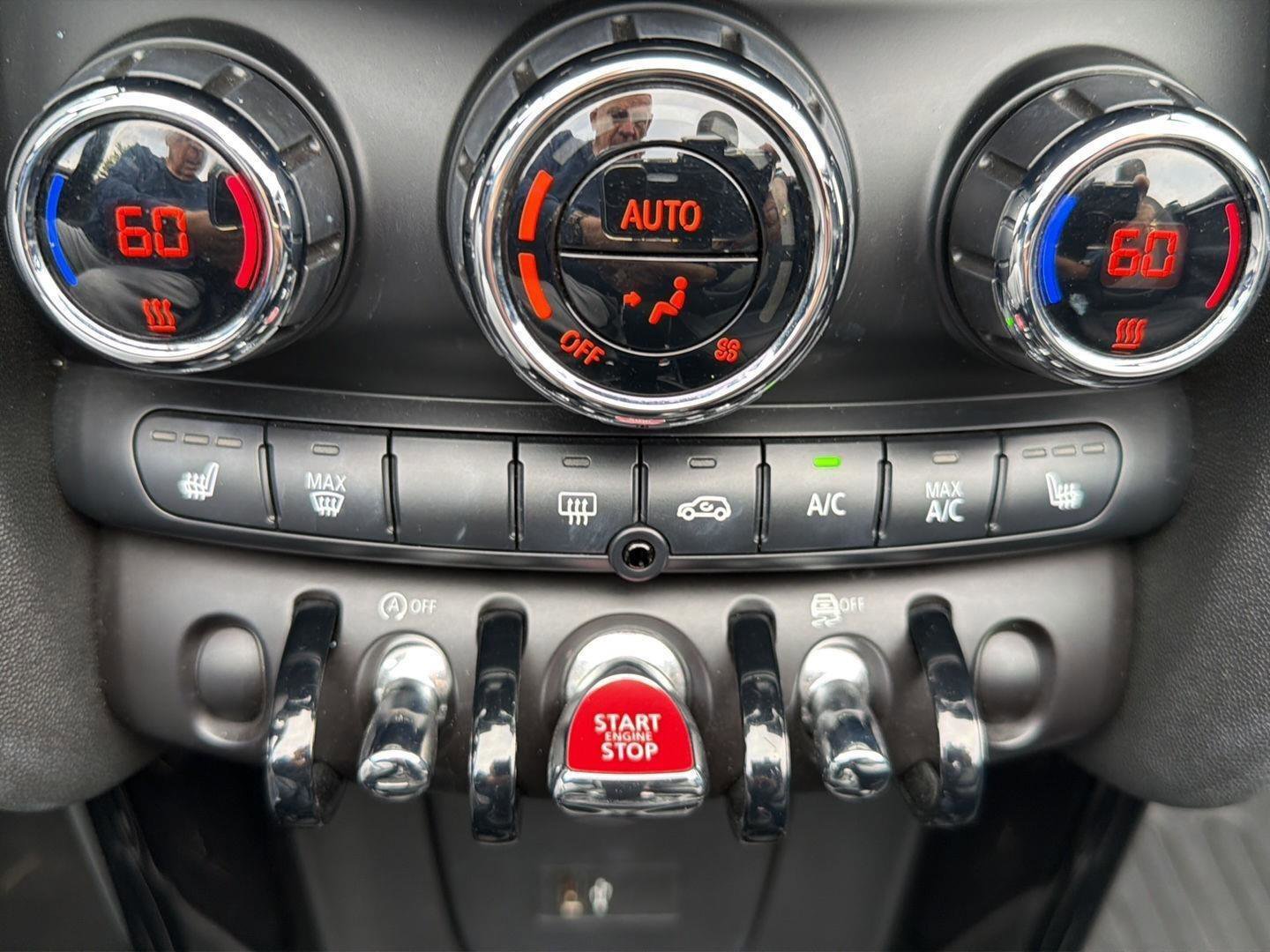 Used 2022 MINI Cooper Convertible w/ Premium Package FWD image 12