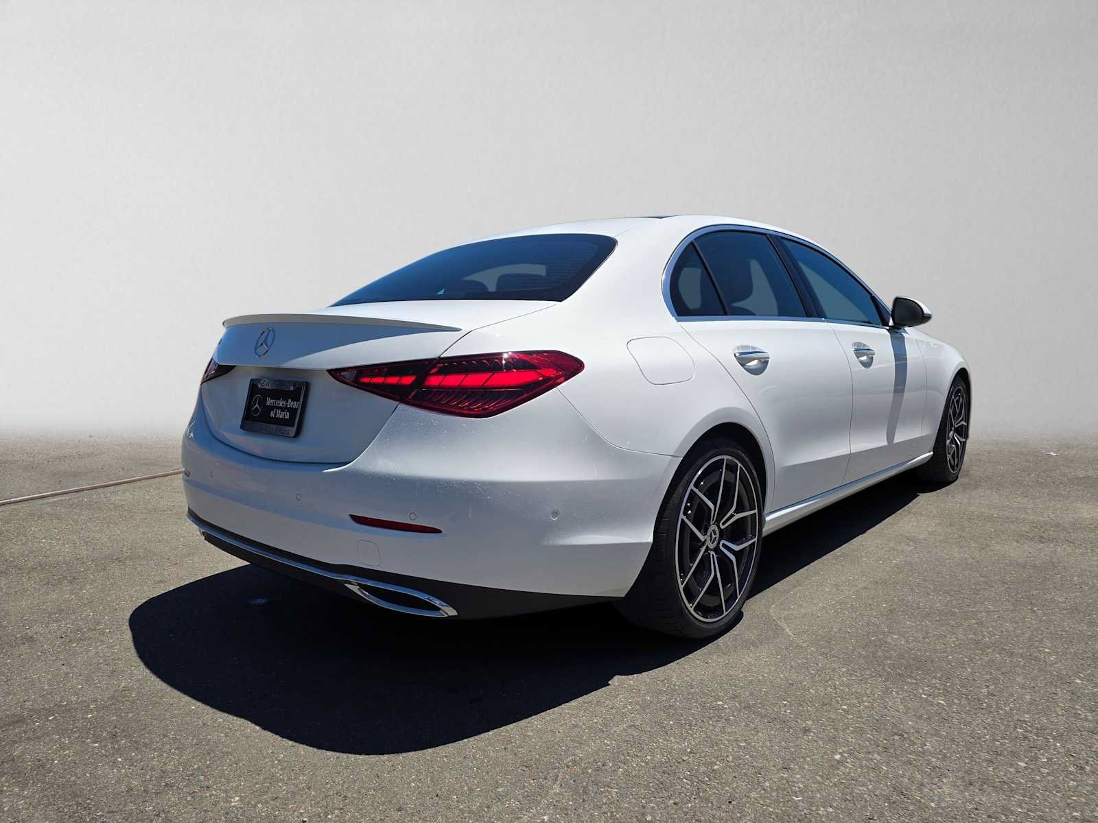 Used 2026 Mercedes-Benz C 300 Sedan image 4